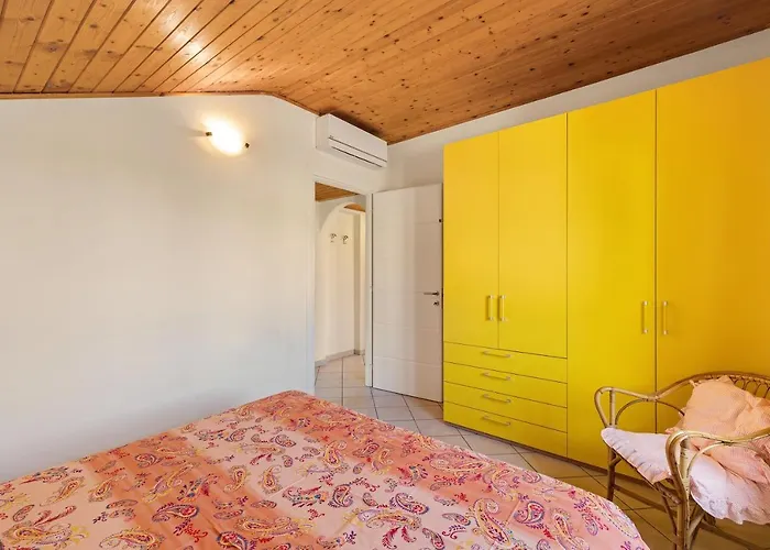 Apartment La Casa Di Lady Ceriale